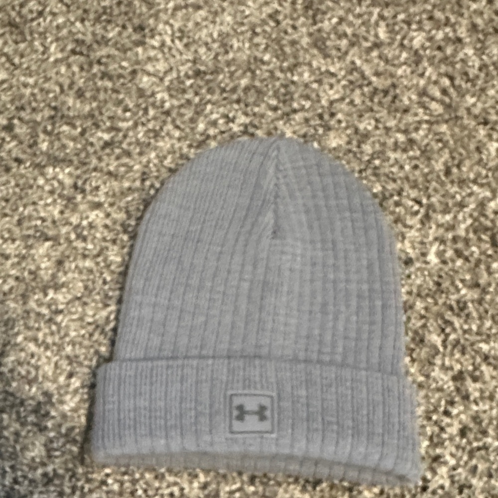 Under Armour Light Gray Knit Beanie